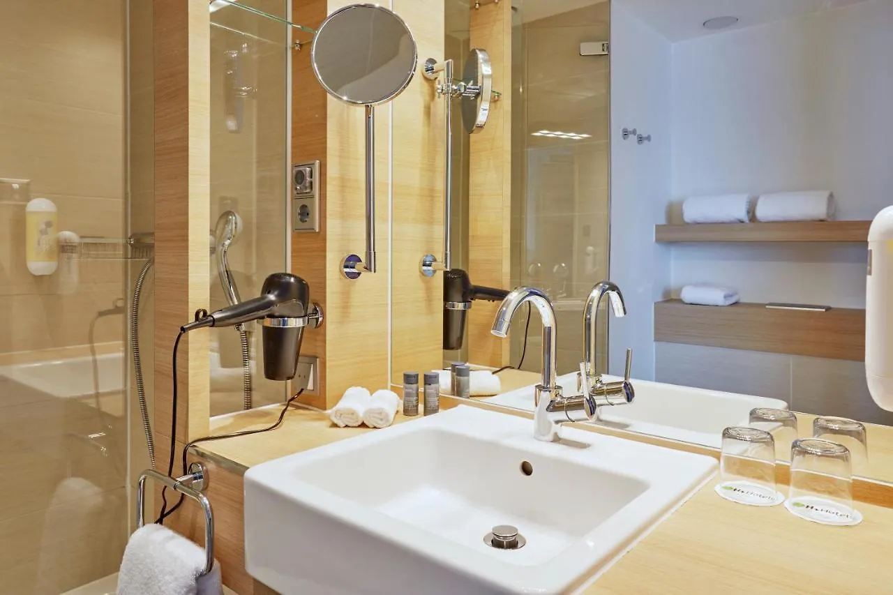 ****  H+ Hotel Salzburg Austria