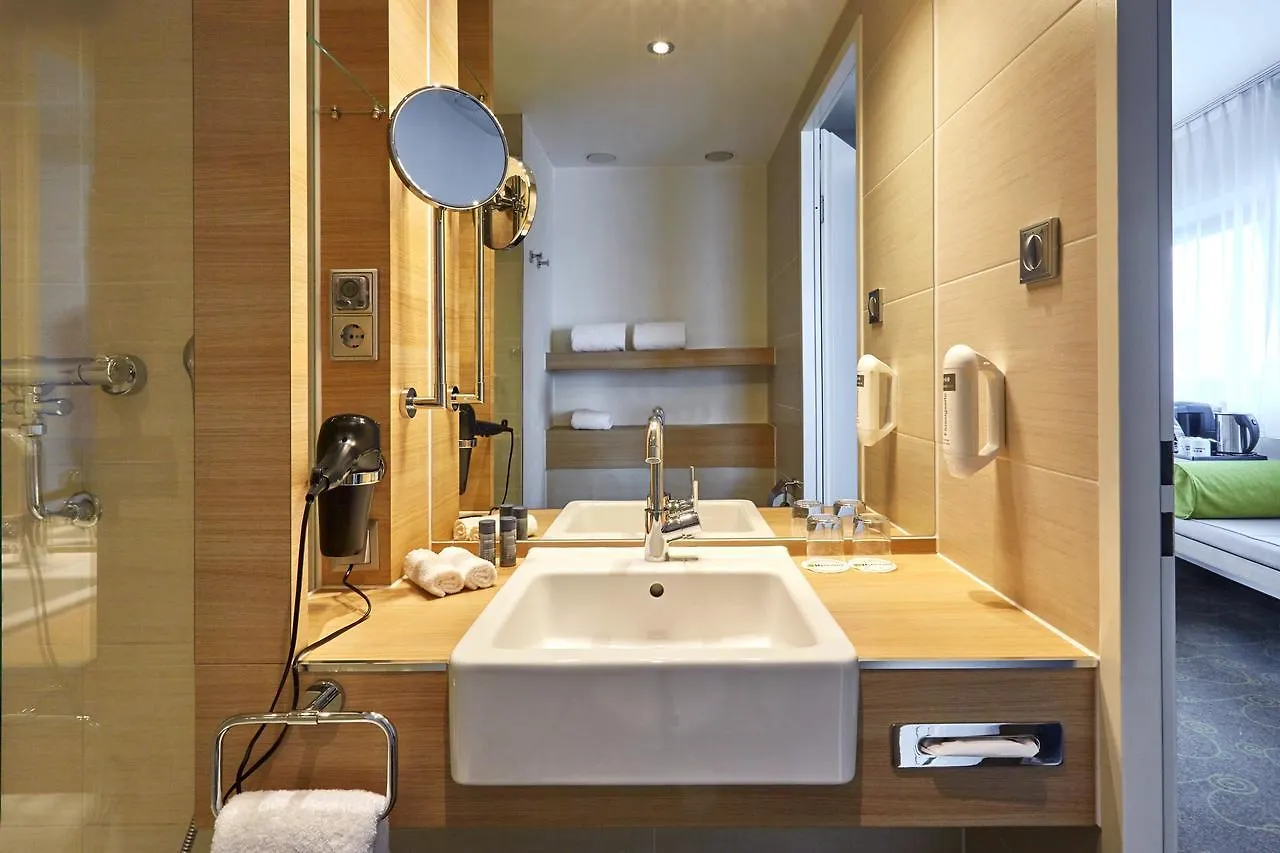 H+ Hotel Salzburg 4*,  Austria